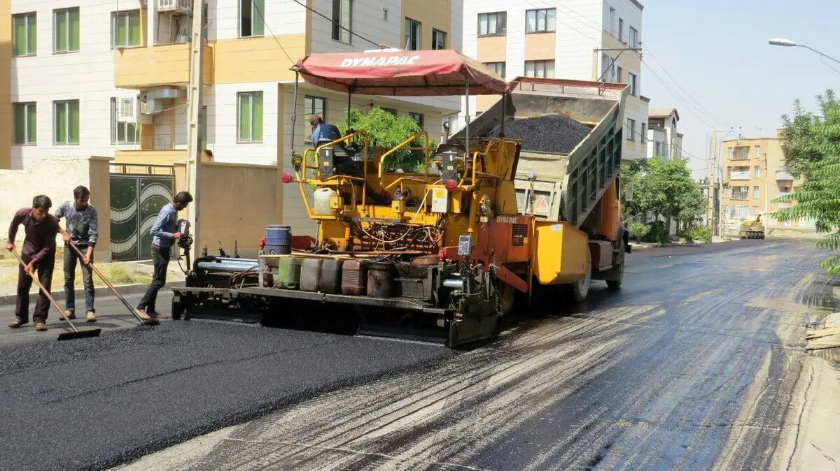 ترمیم آسفالت خیابان دانشگاه قزوین