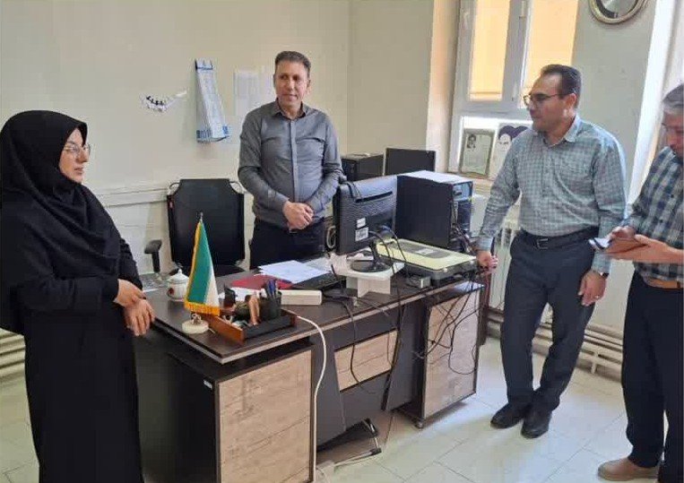 بازدید مدیرکل ثبت احوال قزوین از اداره ضیاآباد