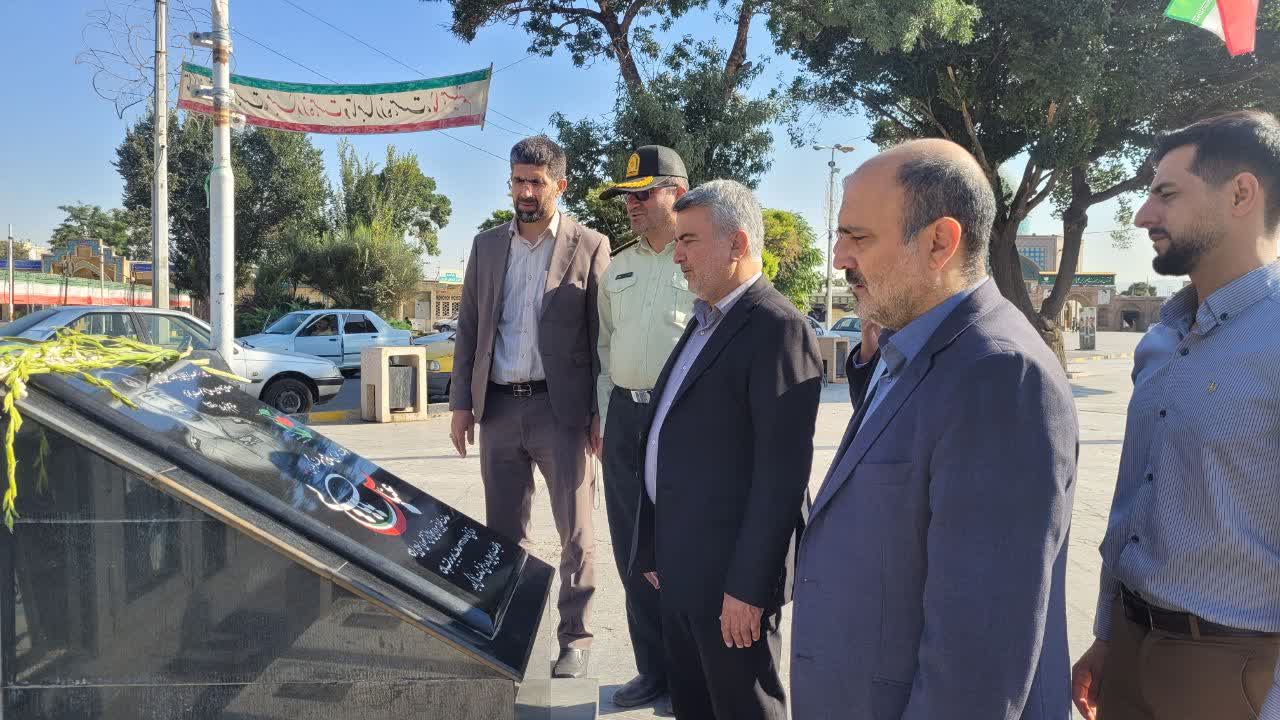 تجدید میثاق مدیران زندان‌های قزوین با شهدا در هفته دولت