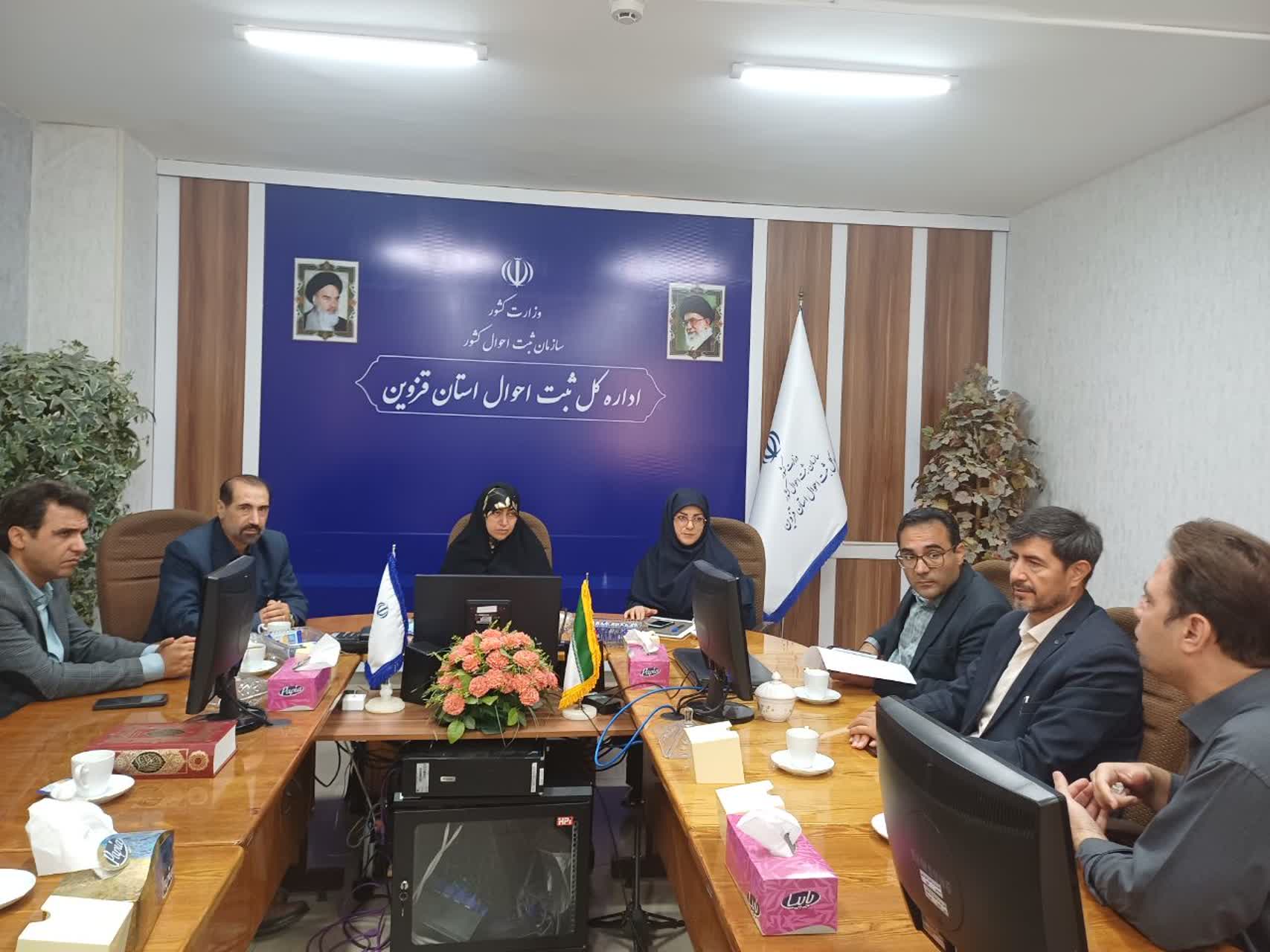 دکتر محمدبیگی: نرخ باروری ۱.۲ در قزوین زنگ خطر است