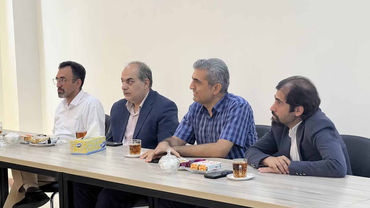رونمایی از دستگاه هموژنایزر در دانشگاه امام خمینی(ره)