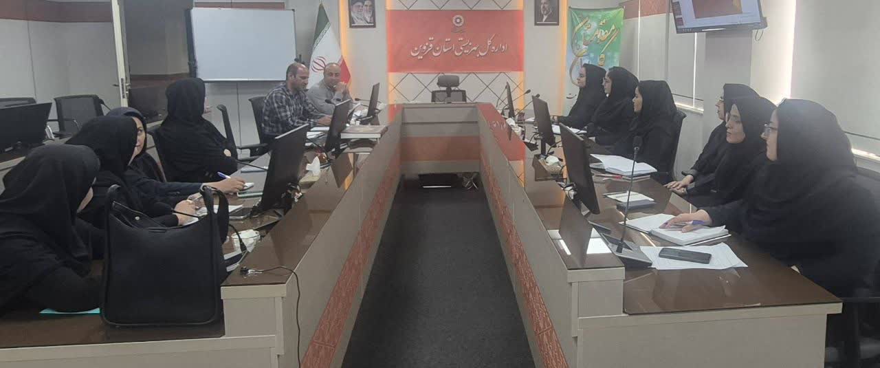 نشست بهزیستی قزوین برای ارتقای خدمات به کودکان بی‌سرپرست و بدسرپرست