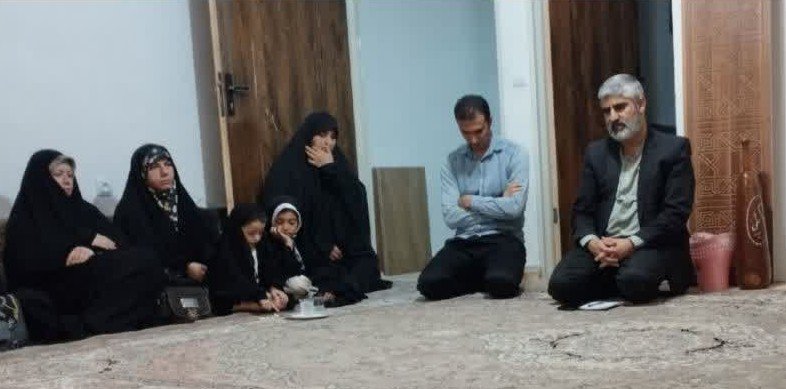 دیدار جمعی از بانوان تاکستانی با نماینده مجلس