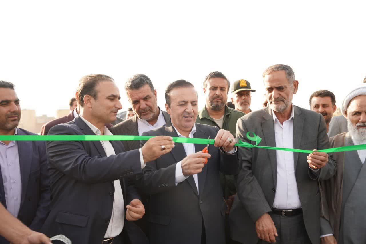 زمین چمن دانسفهان به بهره‌برداری رسید