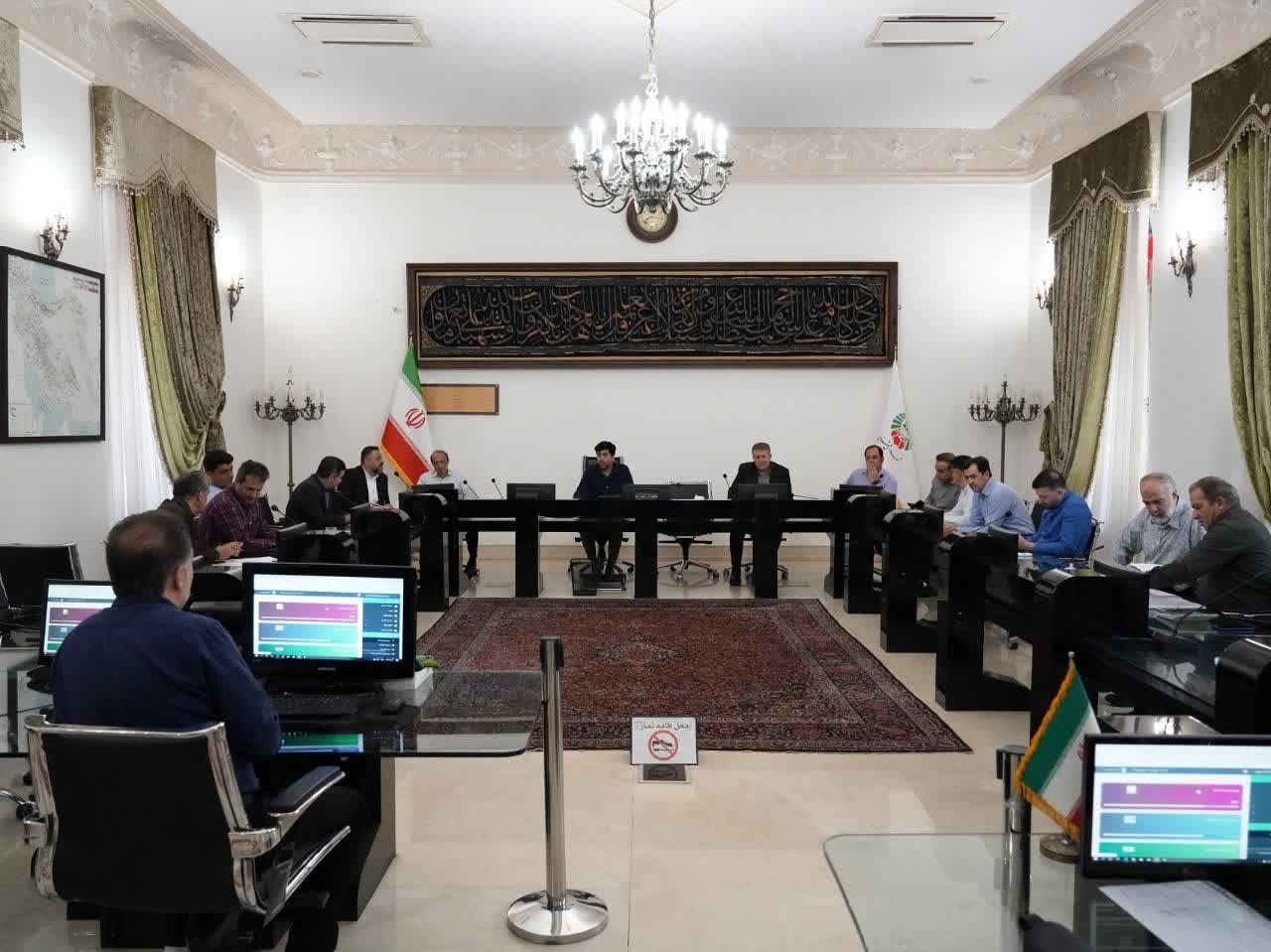 بررسی درآمد و شفافیت مالی