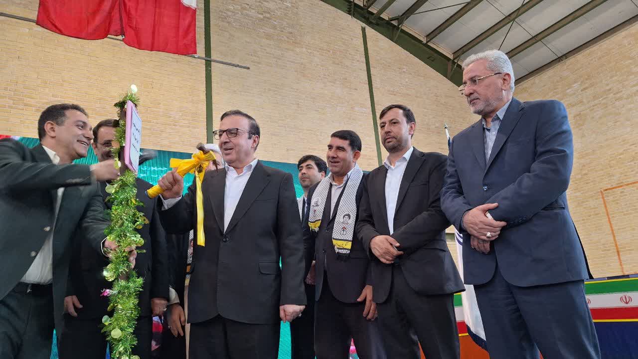طنین زنگ «مهر و مقاومت» در قزوین؛ ۲۴۵ هزار دانش‌آموز راهی کلاس‌های درس شدند