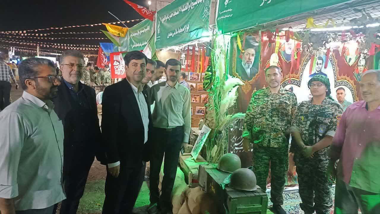 شهردار قزوین از نمایشگاه «تداوم حماسه» بازدید کرد
