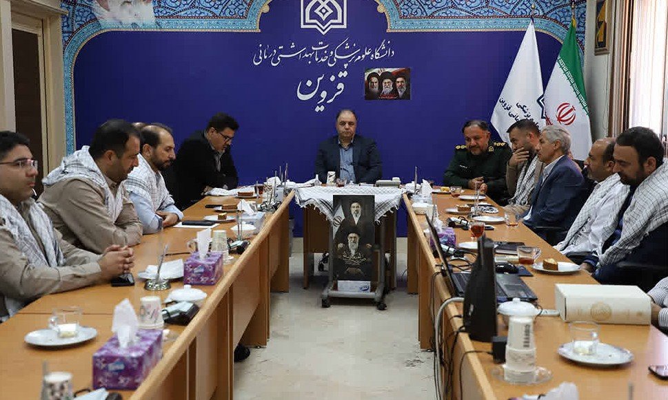 دیدار فرماندهان بسیج ادارات قزوین با دکتر قافله‌باشی