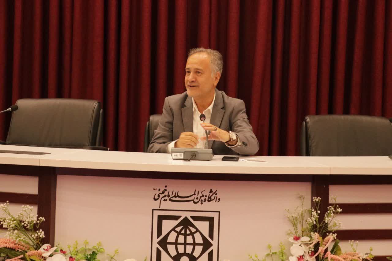 اختتامیه هشتمین مجمع معماری در دانشگاه قزوین