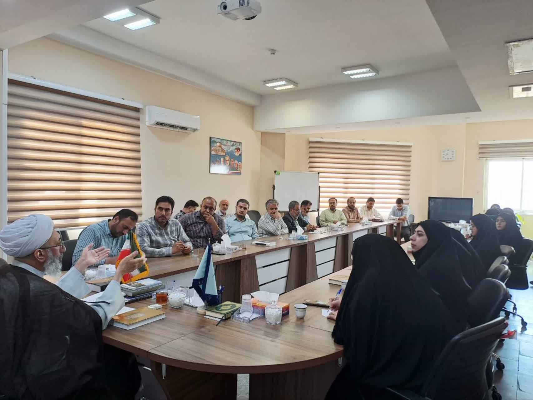 دومین نشست ریاست نهاد رهبری با کارمندان دانشگاه
