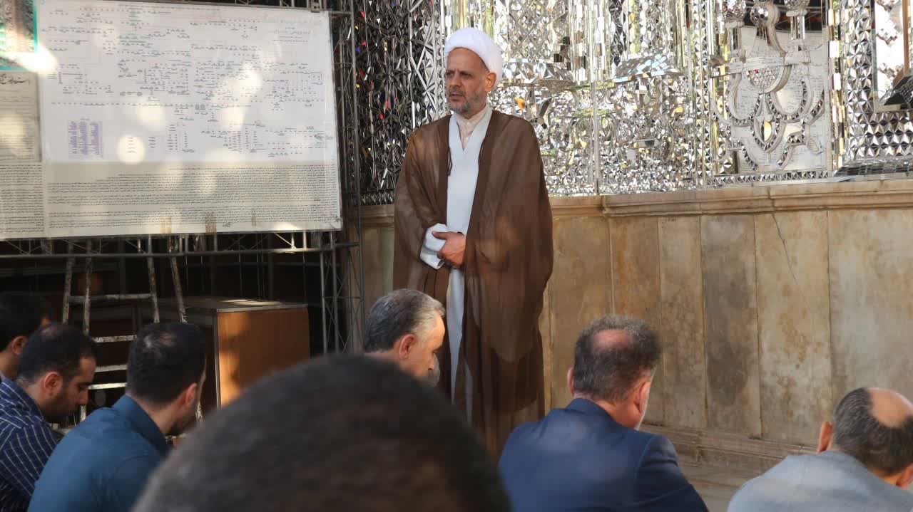 ادای احترام بسیجیان بنیاد مسکن قزوین به مقام شهدا