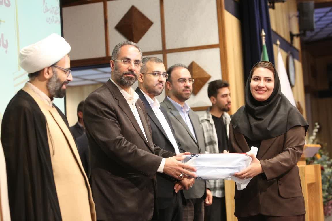 تجلیل از دانشجویان فعال کانون‌های فرهنگی قزوین