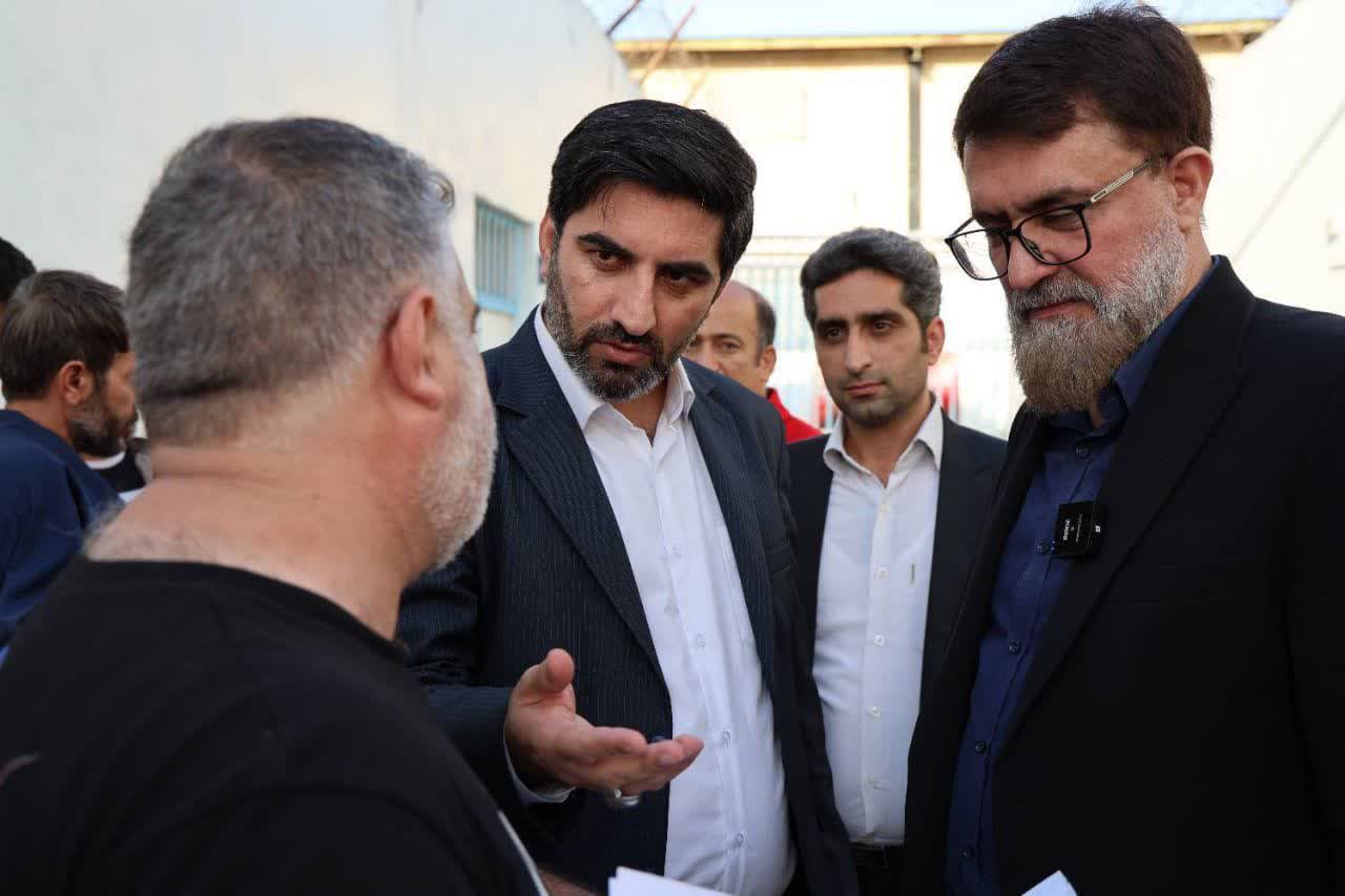 تلاش برای صلح و سازش؛ آزادی ۵۰ زندانی در بازدید ۱۳ ساعته سرپرست دفتر نظارت بر زندان‌های دادستانی کل کشور