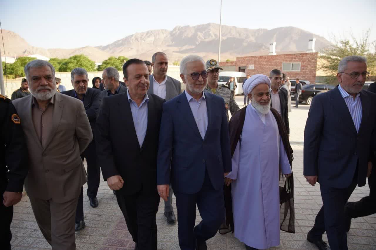 آغاز سفر وزیر کشور به قزوین با استقبال در آبیک