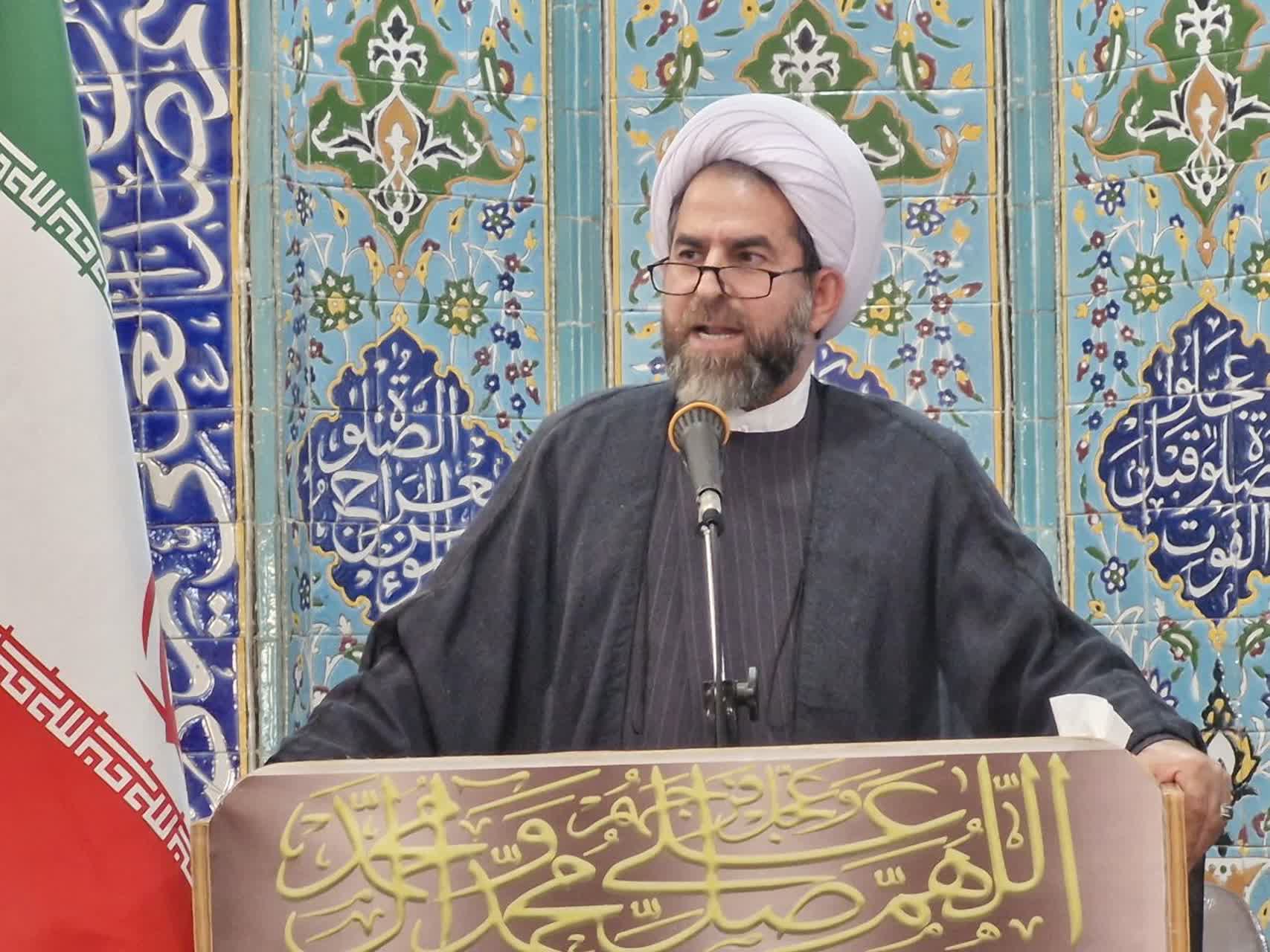 نخستین نماز جمعه ضیاآباد با امام جمعه جدید