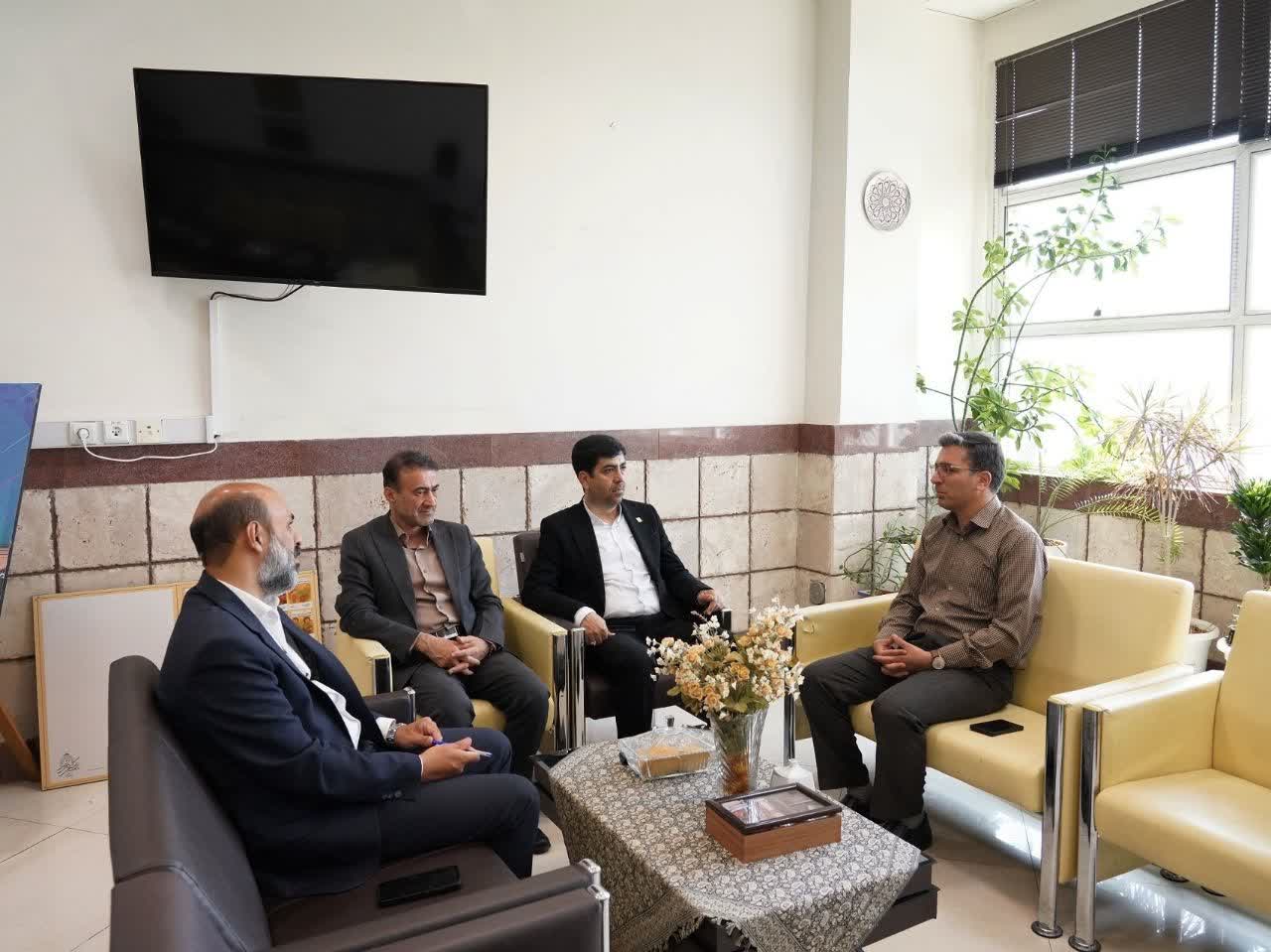 بازدید شهردار قزوین از سازمان فرهنگی اجتماعی ورزشی