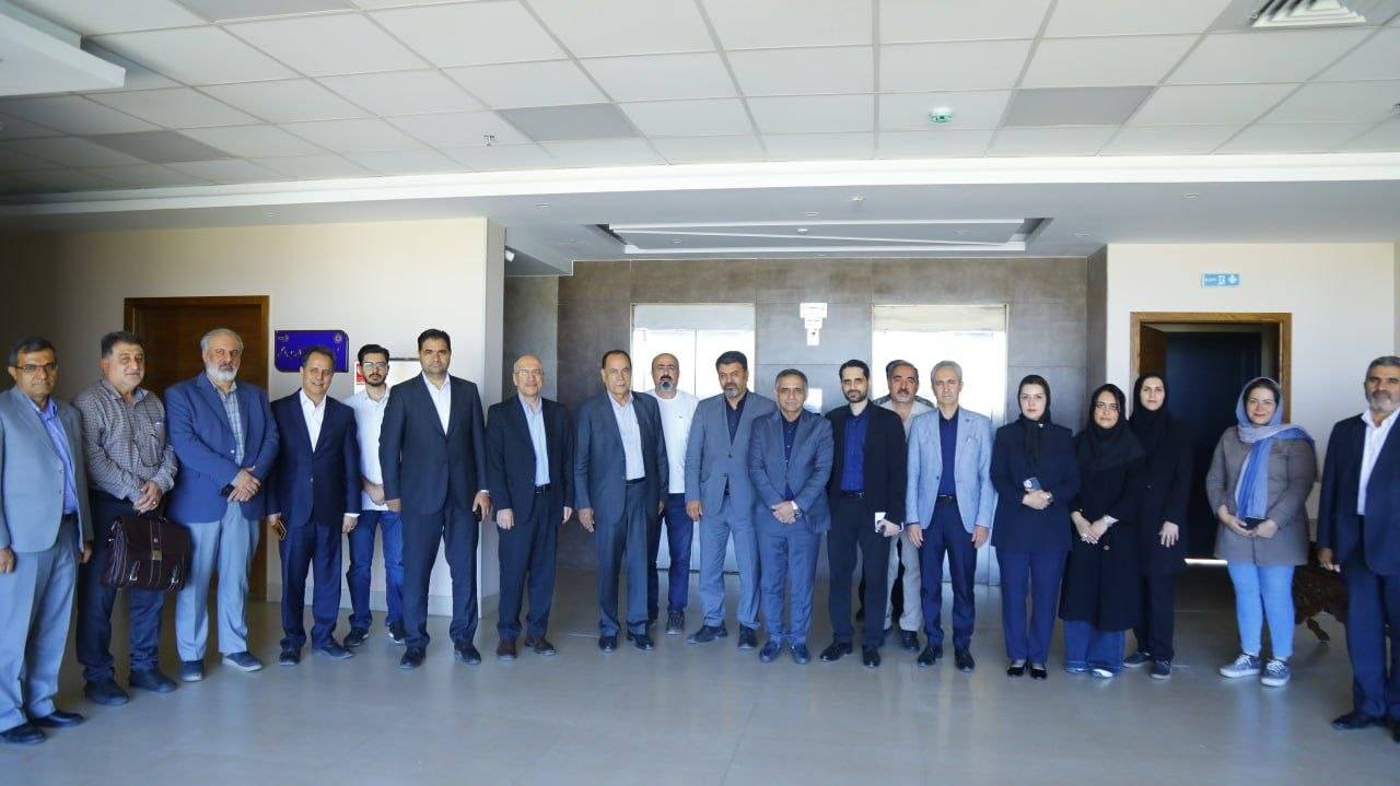 تعامل میان مجموعه‌های خانواده وزارت صمت و تشکل‌های بخش خصوصی در قزوین در بالاترین سطح قرار دارد.