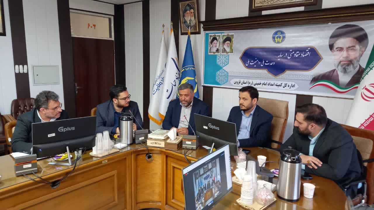 ۱۱۷ وکیل نیکوکار همراه کمیته امداد قزوین