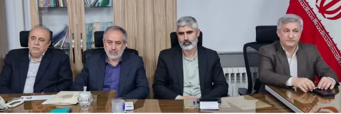 اختصاص خودروی آتش‌نشانی به اسفرورین