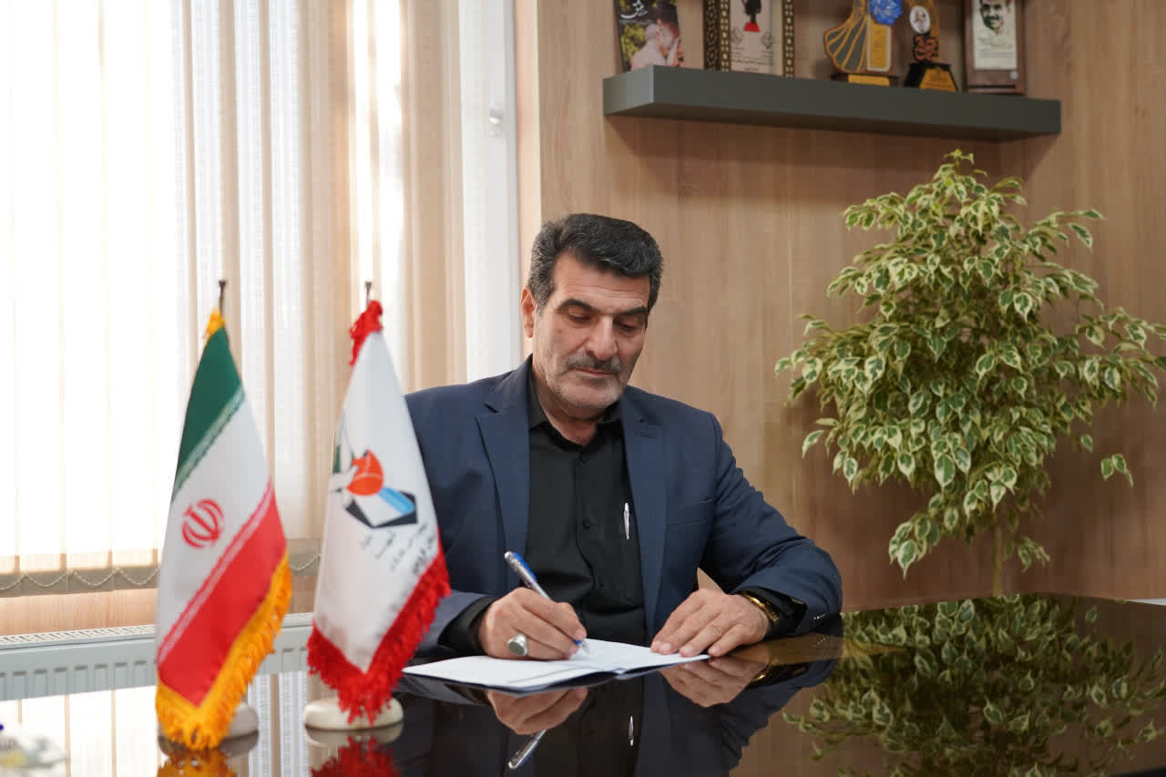 فرهنگ ایثار به نسل آینده منتقل شود