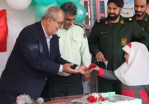 زنگ مهر در مدارس الوند نواخته شد