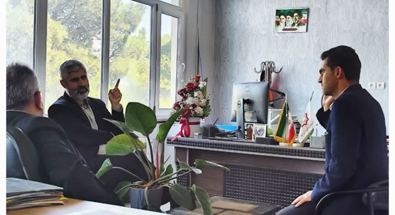 بررسی پروژه‌های مسکن تاکستان