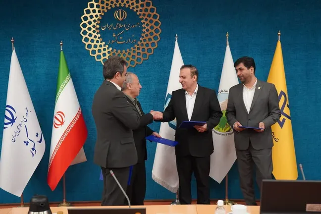 امضای تفاهم‌نامه پنج‌جانبه برای احداث «پارک زندگی» و «پارک آبخیز» در منطقه گردشگری باراجین قزوین