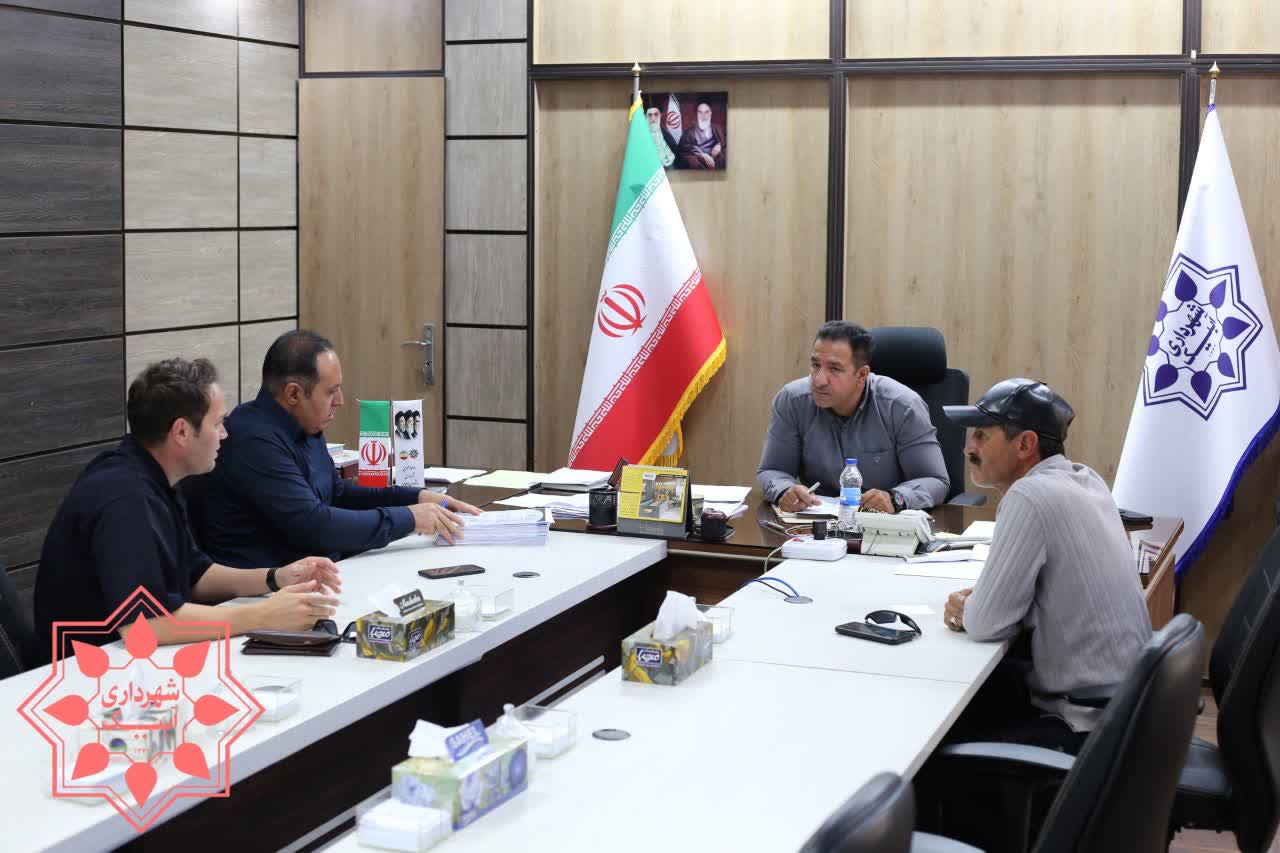 برگزاری ملاقات عمومی سرپرست شهرداری آبیک با شهروندان