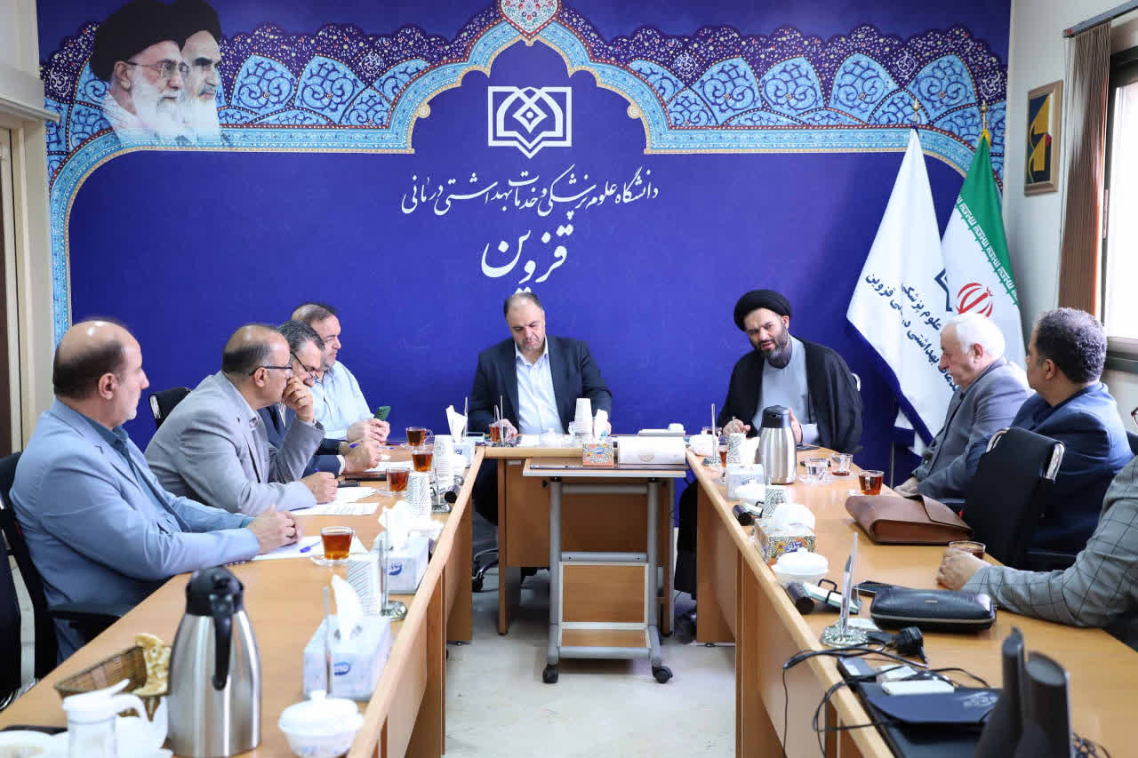 دیدار مدیرکل اوقاف با رئیس دانشگاه علوم پزشکی قزوین