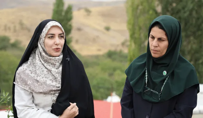 تأکید بر حفاظت از منابع طبیعی با مشارکت نسل جدید؛ درختکاری دانش‌آموزان قزوینی در روستای الولک