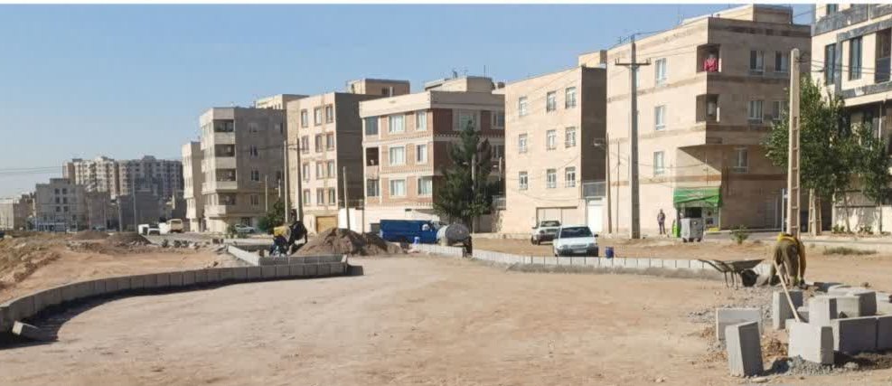 پیشرفت عملیات اجرایی پارک ۶۲۰۰ مترمربعی شهرک عارف