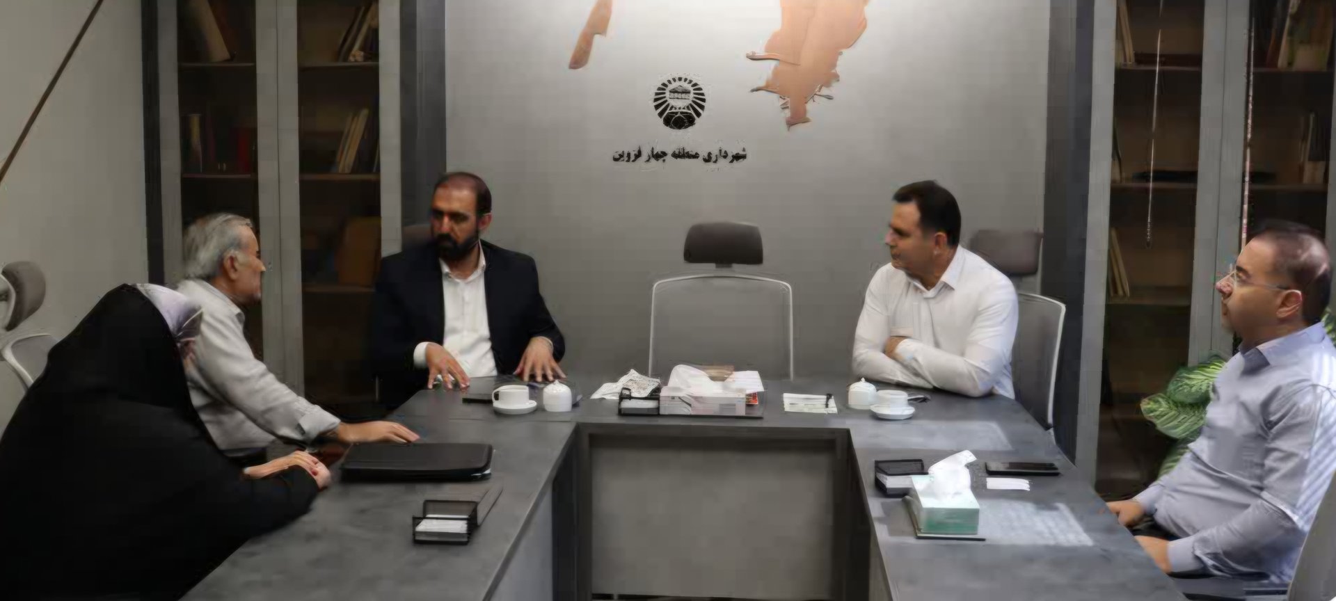 بررسی مطالبات شهروندان در ملاقات مردمی منطقه چهار قزوین