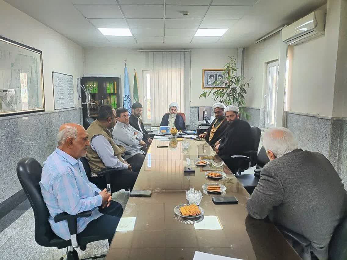 مطالبات مهرگان در دیدار با امام‌جمعه جدید محمدیه مطرح شد