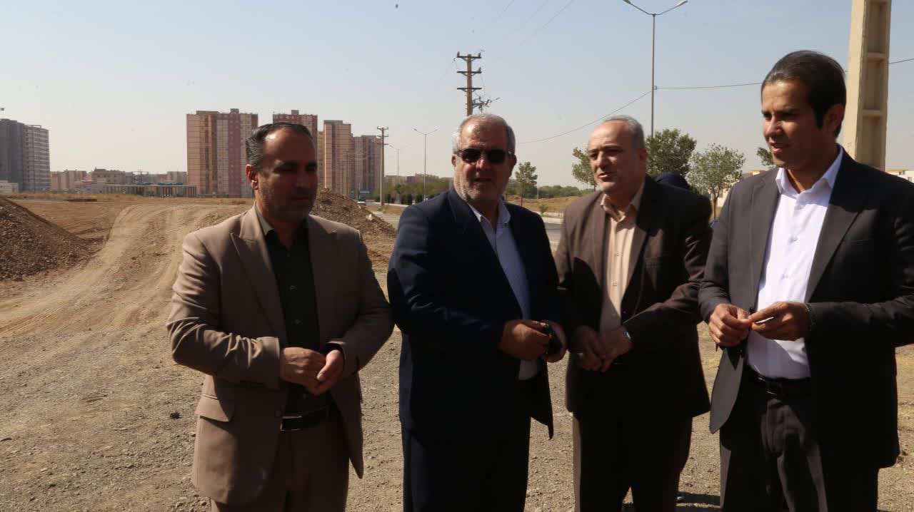 کلنگ‌زنی کتابخانه خیرساز در مهرگان قزوین