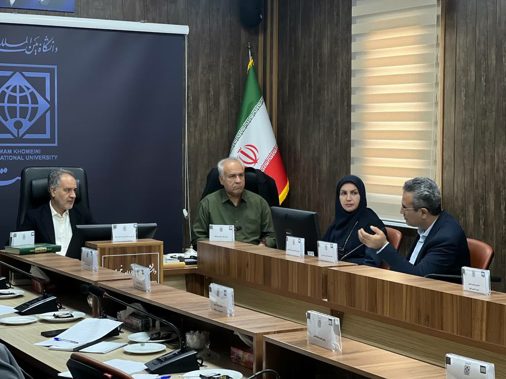 نشست کارگروه مدیریت آموزش عالی قزوین