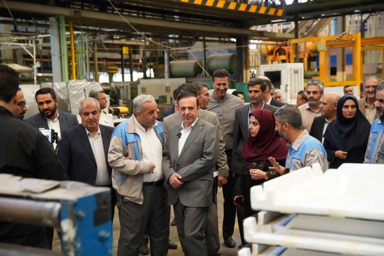 نوذری پیگیر رفع موانع تولید البرز شد