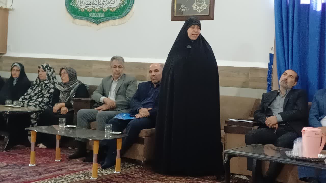 پیگیری مطالبات روستای مزرعه محمودی