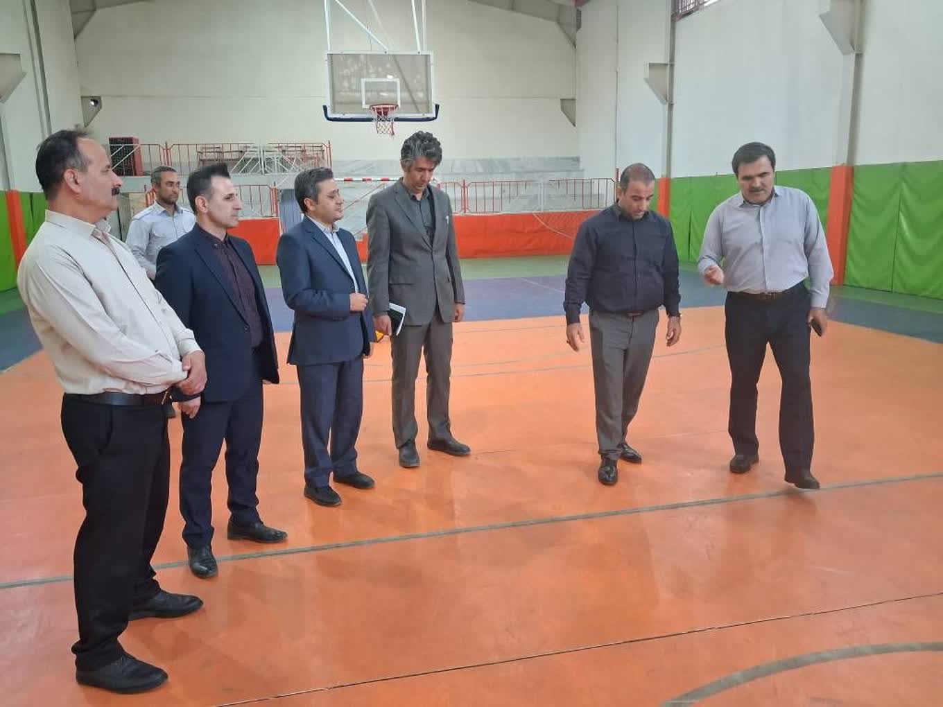 بازدید مسئول ورزش وزارت نیرو از اماکن ورزشی برق قزوین