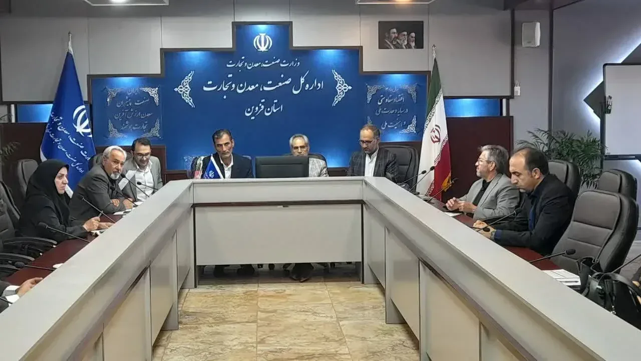 بررسی مشکلات ۱۰ واحد تولیدی و کشاورزی در کارگروه تسهیل و رفع موانع تولید قزوین