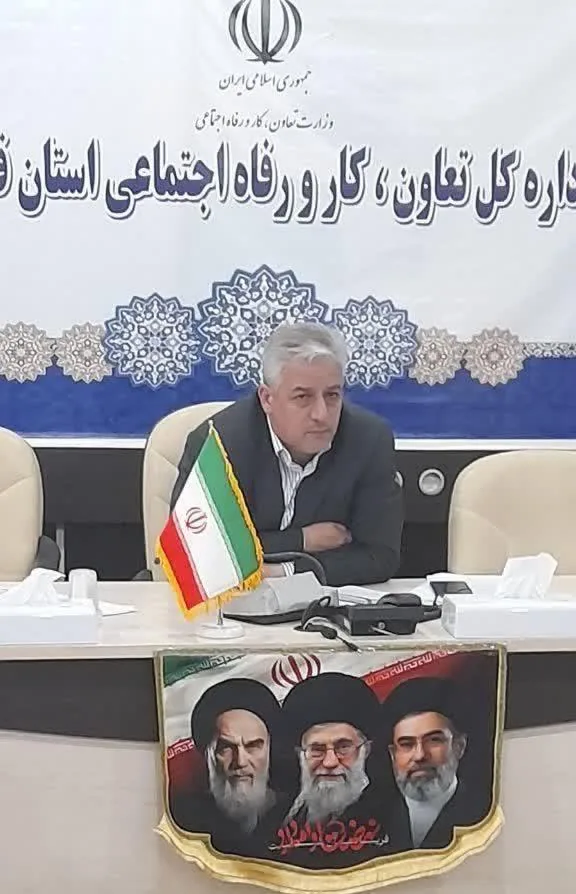 تأکید وزیر کار بر تسریع در پرداخت بیمه بیکاری و رفع موانع اجرایی