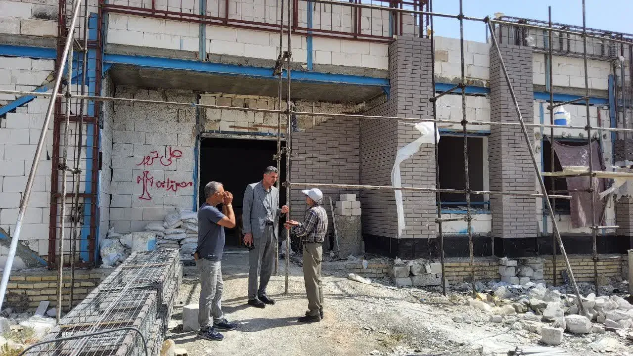 فرماندار آبیک بر تسریع در تکمیل پروژه استخر ورزشی شهرستان تأکید کرد