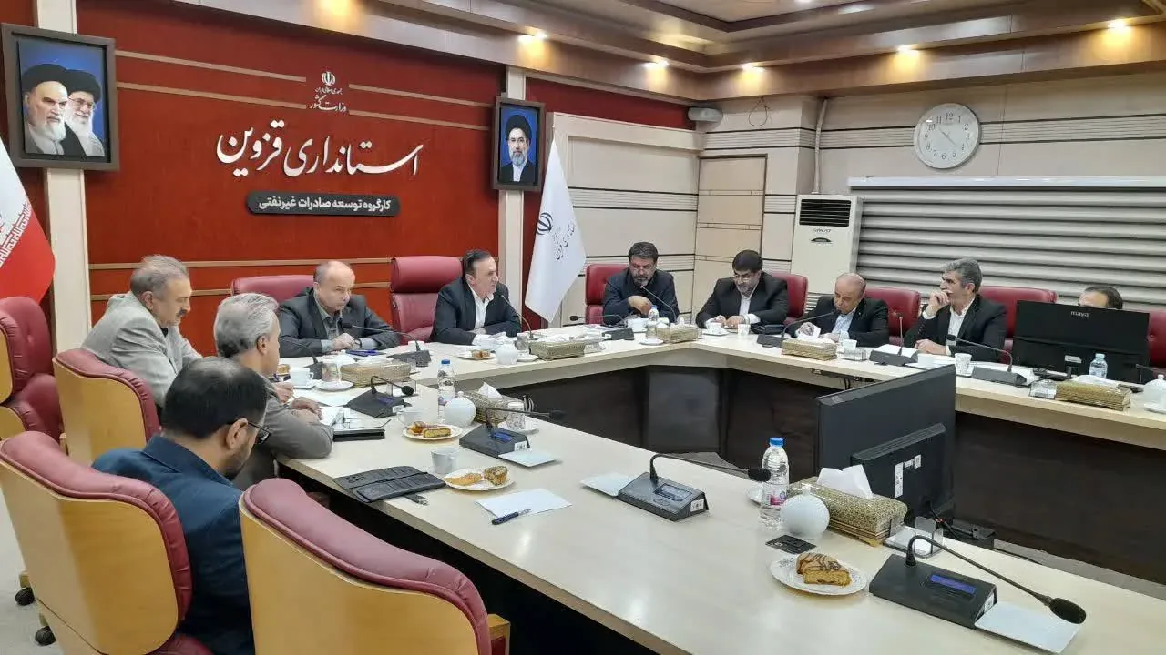 مدیرکل صمت قزوین مسئول راهبری توسعه صادرات غیرنفتی ایران در سن‌پترزبورگ روسیه شد