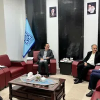 ملاقات حضوری همکاران با رئیس دانشگاه