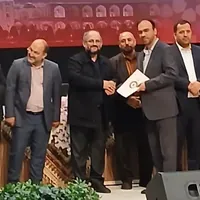 تجلیل از معاون فرهنگی دانشگاه آزاد قزوین